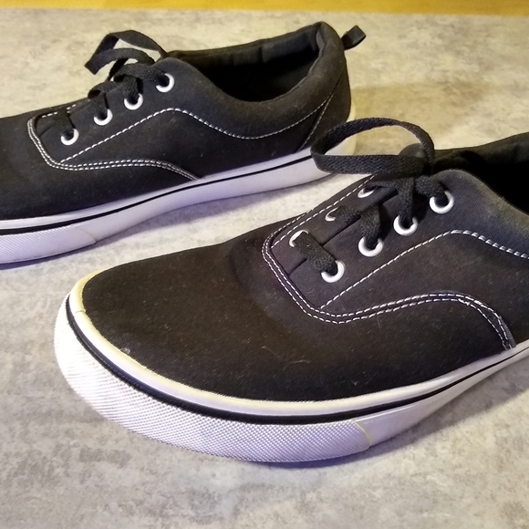 George - Picture 4 of 5